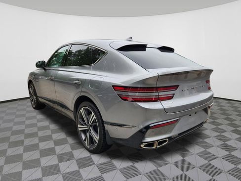 Used 2025 Genesis GV80 3.5T e-SC AWD/4WD image 3