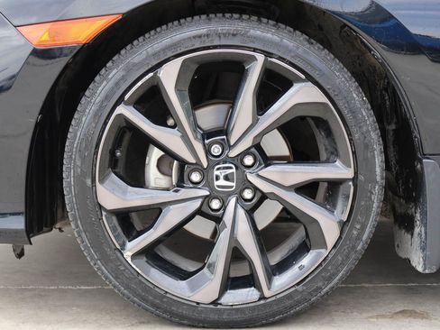 Used 2020 Honda Civic Sport image 6