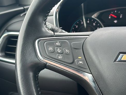 Used 2021 Chevrolet Equinox LT image 29