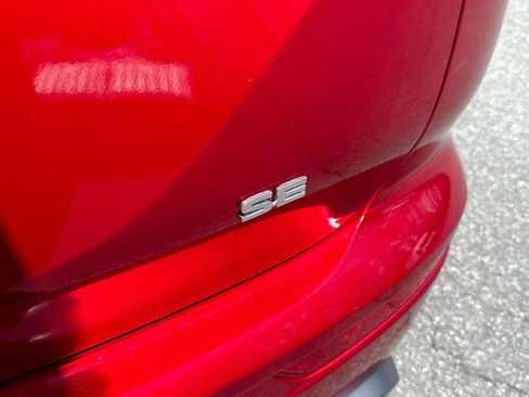 Used 2025 Mitsubishi Outlander SE image 12