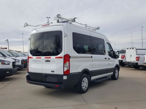 Used 2017 Ford Transit 150 XLT image 7