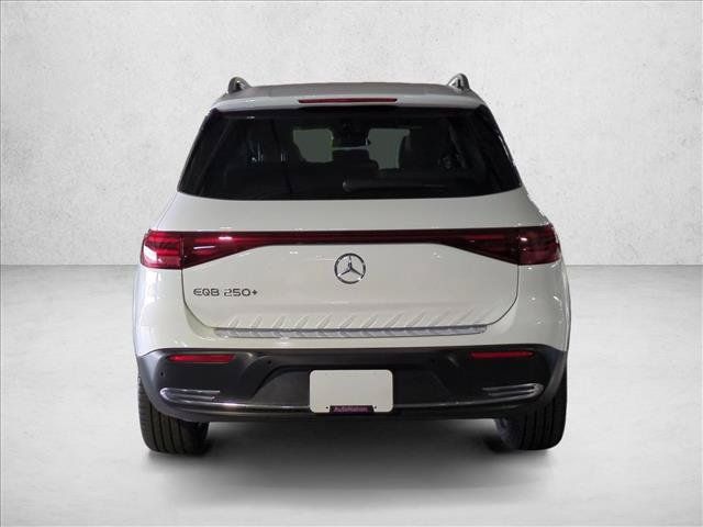 Used 2024 Mercedes-Benz EQB 250+ image 7