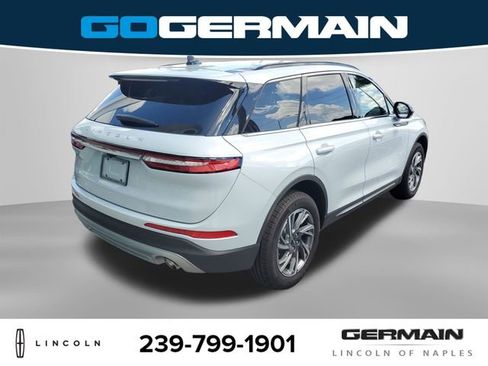 New 2026 Lincoln Corsair Premiere image 6