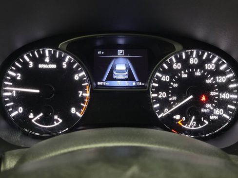 Used 2020 Nissan Pathfinder SL FWD image 23