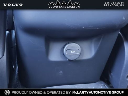 New 2026 Volvo XC60 B5 Plus w/ Protection Package Premier AWD/4WD image 18