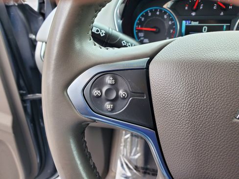 Used 2019 Chevrolet Traverse LT FWD image 16