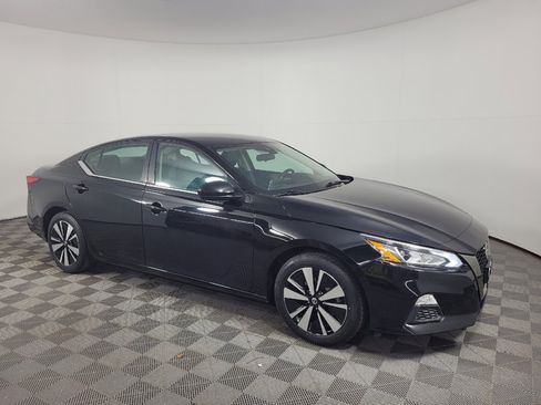 Used 2021 Nissan Altima 2.5 SR FWD image 11