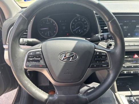 Used 2018 Hyundai Elantra Value Edition FWD image 8