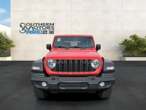 Used 2025 Jeep Wrangler Sport AWD/4WD image 8