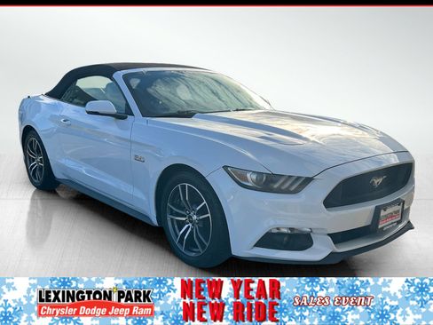 Used 2017 Ford Mustang GT Premium image 1