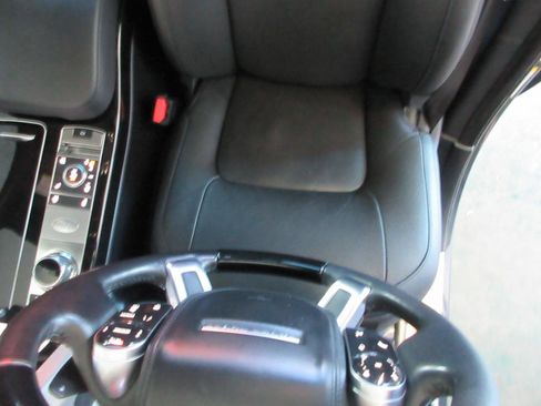 Used 2019 Land Rover Range Rover Supercharged AWD/4WD image 13