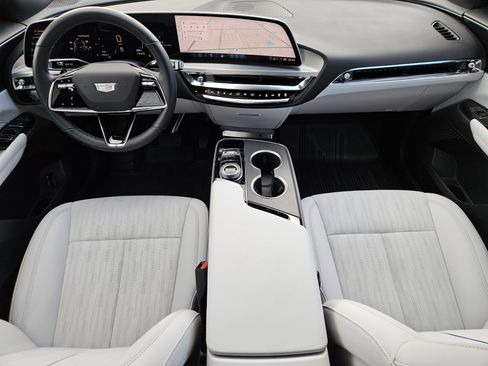 New 2025 Cadillac Lyriq Sport RWD image 15