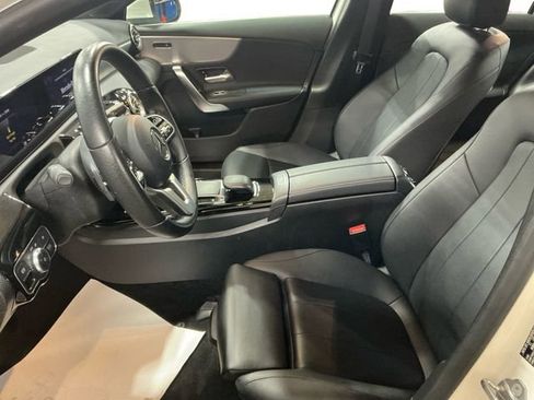 Used 2022 Mercedes-Benz A 220 4MATIC image 10