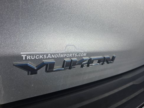Used 2016 GMC Yukon SLT AWD/4WD image 8