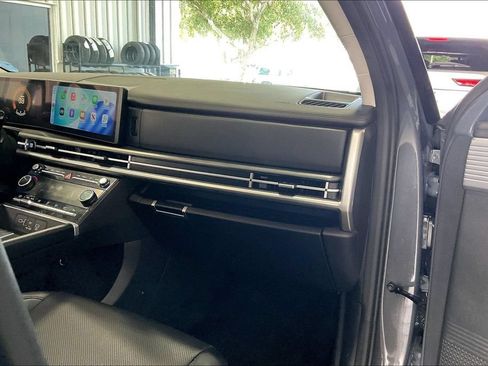 Used 2025 Hyundai Santa Fe SEL AWD/4WD image 24