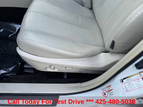 Used 2012 Subaru Outback 3.6R Limited AWD/4WD image 12