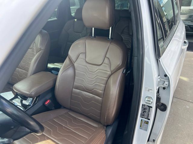 Used 2020 Kia Telluride SX w/ SX Prestige Package AWD/4WD image 17
