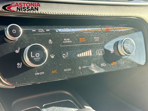 Used 2023 INFINITI QX60 Luxe w/ Performance Audio Package FWD image 19