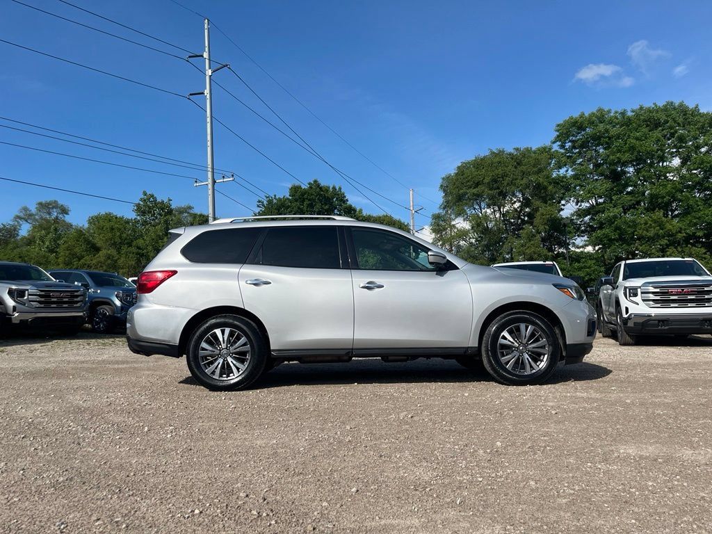 Used 2020 Nissan Pathfinder SL FWD image 6