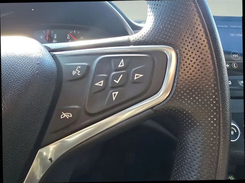 Used 2019 Chevrolet Malibu LS image 23