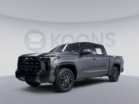 Used 2024 Toyota Tundra Platinum AWD/4WD image 1
