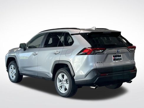 Used 2021 Toyota RAV4 XLE w/ Convenience Package AWD/4WD image 8