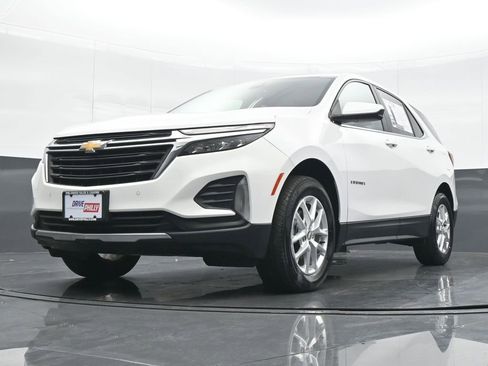 Used 2022 Chevrolet Equinox LT image 16