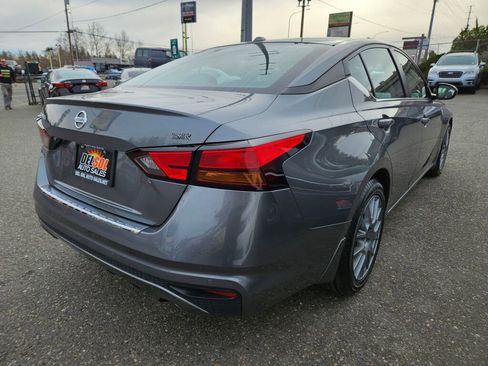 Used 2020 Nissan Altima 2.5 SR image 14