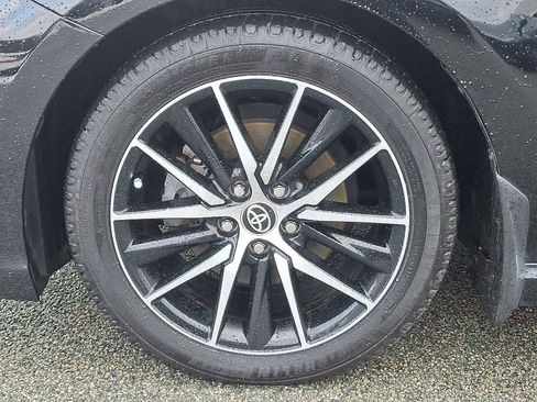 Certified 2022 Toyota Camry SE image 11