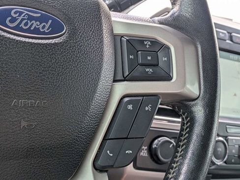 Used 2017 Ford F250 Lariat w/ Lariat Ultimate Package AWD/4WD image 27