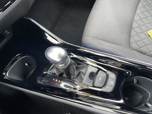 Certified 2022 Toyota C-HR XLE image 23