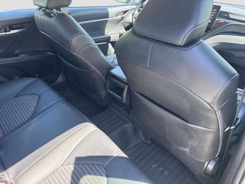 Used 2021 Toyota Camry SE FWD image 22