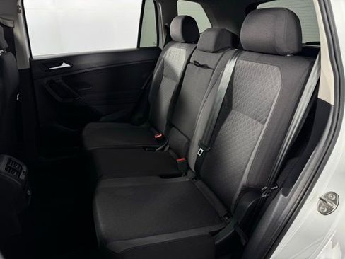 Used 2020 Volkswagen Tiguan S image 17