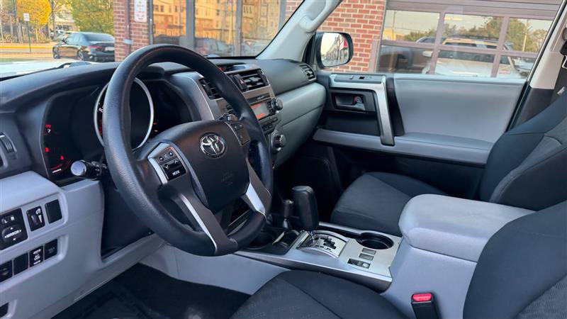 Used 2011 Toyota 4Runner Trail AWD/4WD image 27