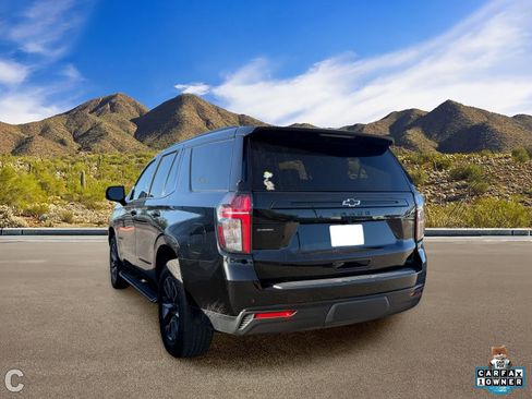 Used 2023 Chevrolet Tahoe Z71 w/ Luxury Package image 3