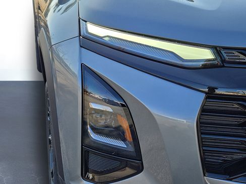 New 2026 Chevrolet Equinox RS w/ LPO, Floor Liner Package image 10