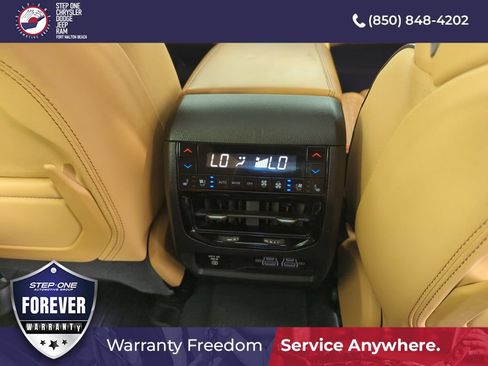 Used 2021 Jeep Grand Cherokee L Summit AWD/4WD image 36
