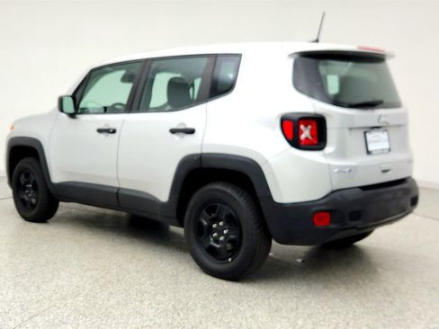Used 2021 Jeep Renegade Sport AWD/4WD image 7