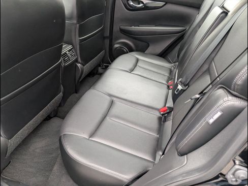 Used 2022 Nissan Rogue Sport SL image 13