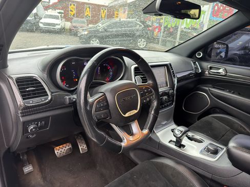 Used 2015 Jeep Grand Cherokee SRT AWD/4WD image 13