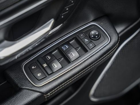 Used 2021 RAM 1500 Laramie image 42