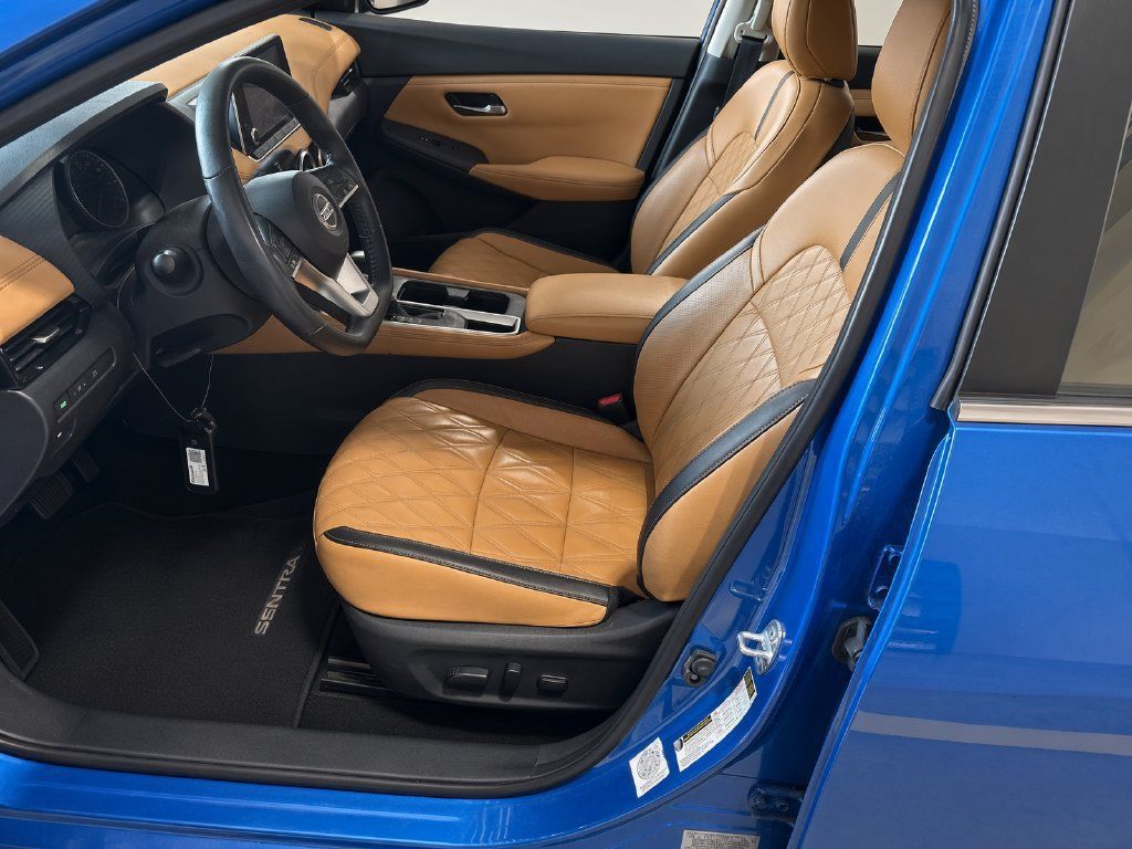 Used 2021 Nissan Sentra SV w/ SV Premium Package FWD image 5