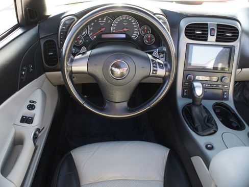 Used 2007 Chevrolet Corvette Convertible w/ Preferred Equipment Group image 5