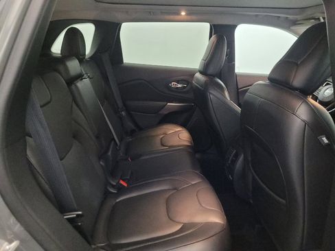 Used 2021 Jeep Cherokee Limited w/ Elite Package AWD/4WD image 19
