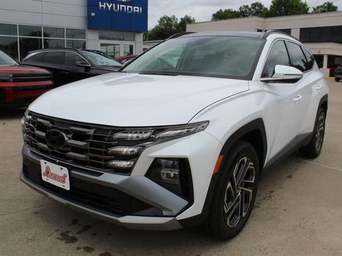 New 2026 Hyundai Tucson Limited AWD/4WD image 1