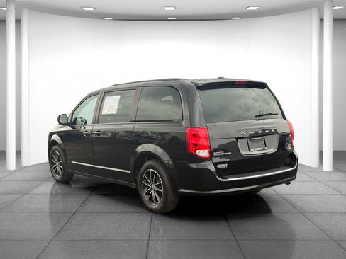 Used 2018 Dodge Grand Caravan GT FWD image 5