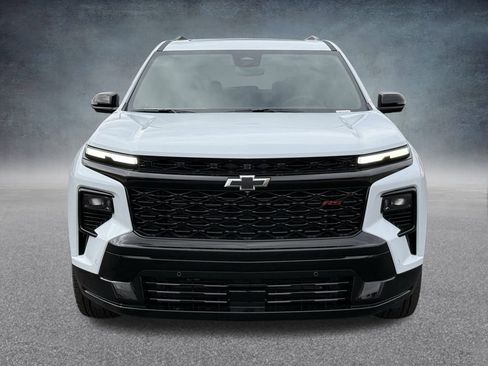 New 2026 Chevrolet Traverse RS w/ LPO, Floor Liner Package image 8