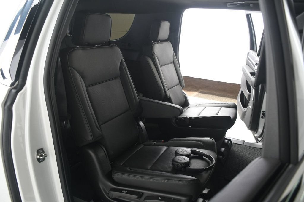 Used 2024 GMC Yukon XL Denali AWD/4WD image 38