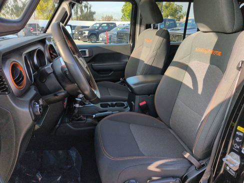 Certified 2023 Jeep Gladiator Mojave image 11