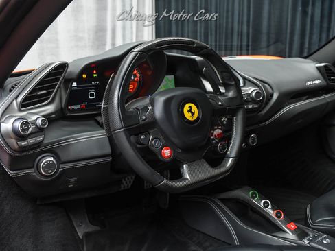 Used 2018 Ferrari 488 GTB image 8